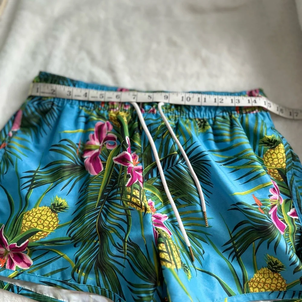 H&M Blue Floral Pineapple Shorts   #athleisure Bloungewear Wieggings Fworkout